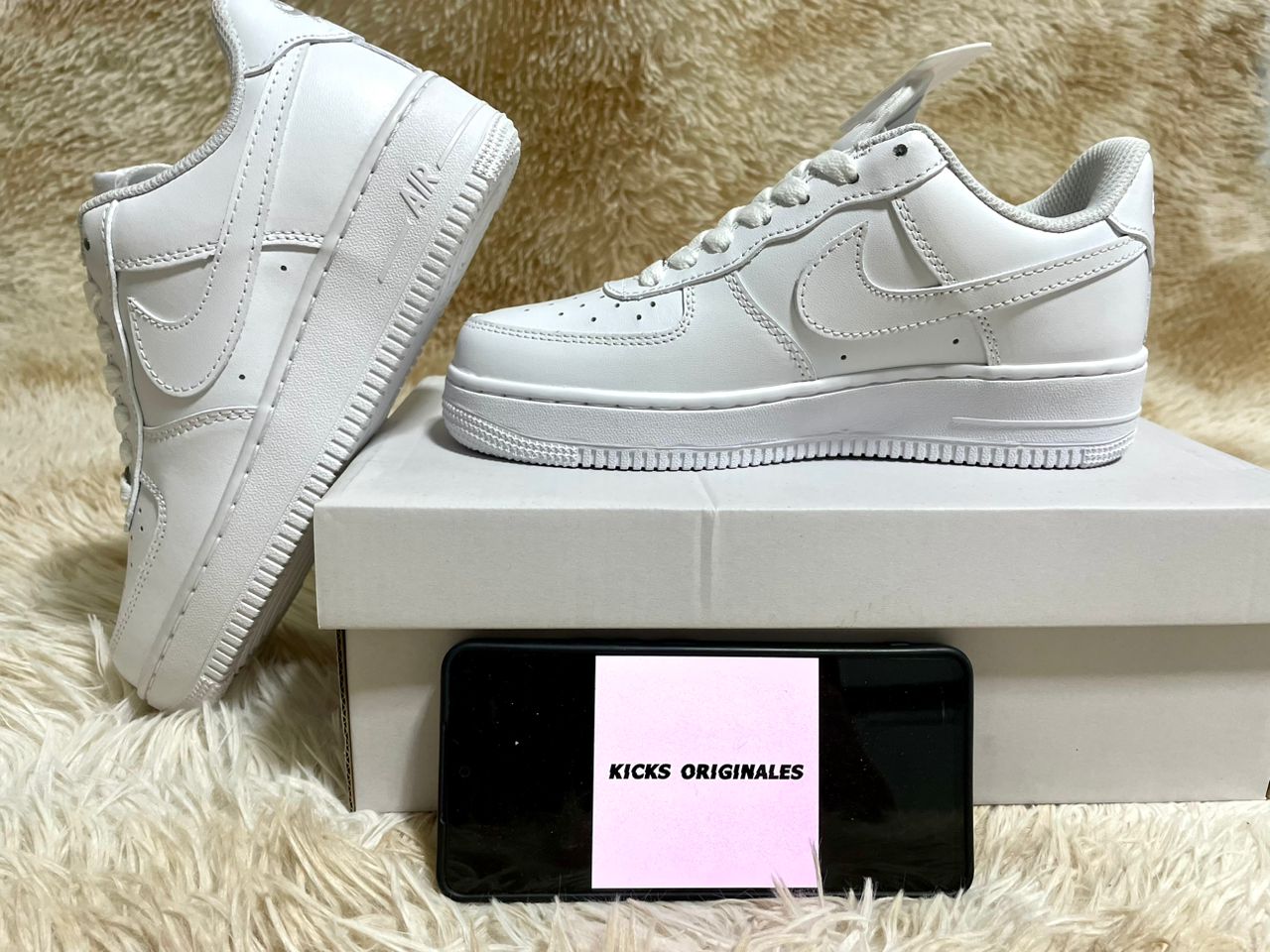 NIKE AIR FORCE 1 BLANCAS